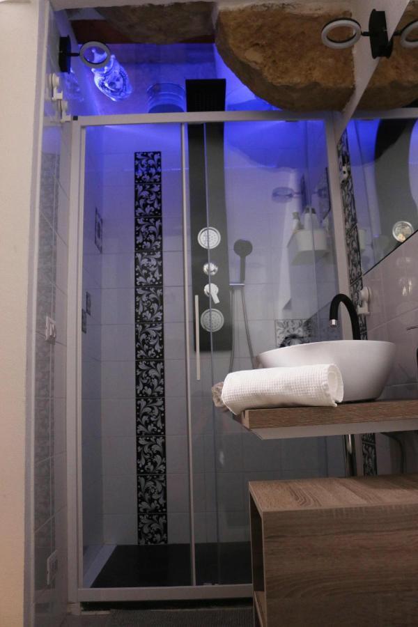 San Giacomo Loft กัลตาจีโรเน ภายนอก รูปภาพ